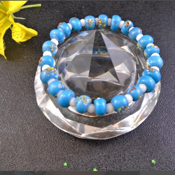 2/$25   Speckled Lampwork Glass bead Stretch Bracelet Vintage handmade Beads - Picture 3 of 4